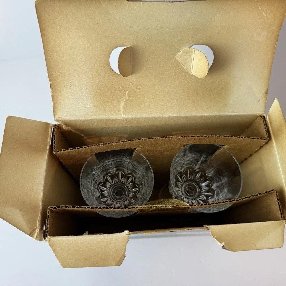 VINTAGE Set Of 2 PRINCESS WINE GOBLETS 24% LEAD CRYSTAL‎ IN ORIGINAL BOX UNUSED